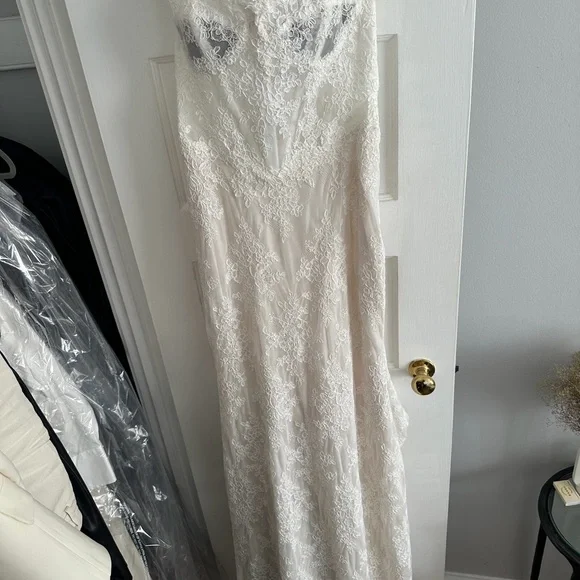 Pnina Tornai White Lace Wedding Dress - Picture 4 of 9